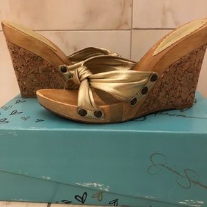 Women’s shoes